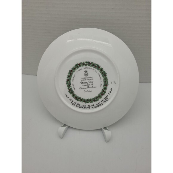 Royal Worcester Boxing Day Christmas Past Series Collector Plate  8 " - Picture 5 of 7